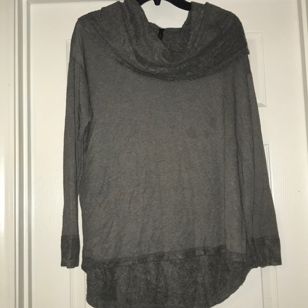Long sleeve top/pullover